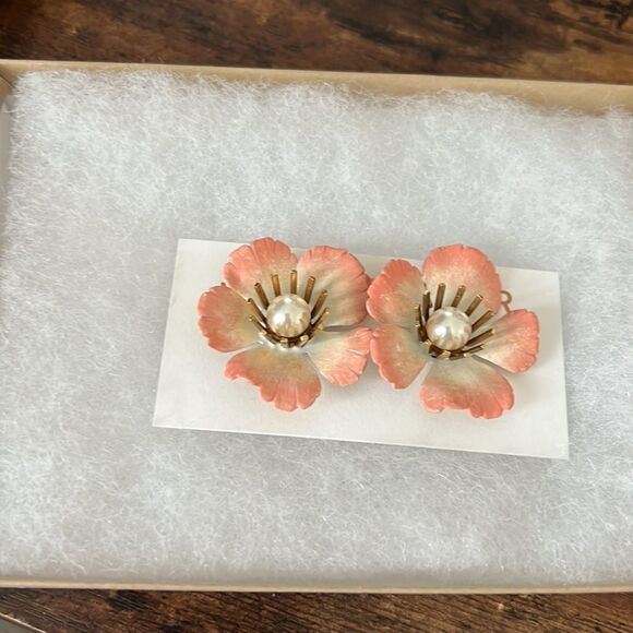 Jennifer Behr Finley Earrings - Blush Size One Size - Picture 7 of 9